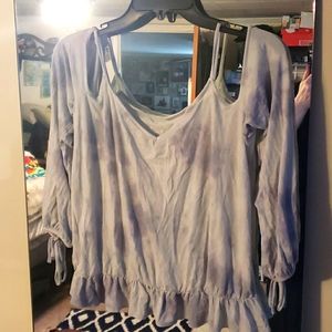 American eagle cold shoulder shirt